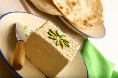 تصویر 3 از قیمت خرید حلوا ارده عقاب + فروش ویژه